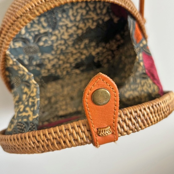 Round Rattan Crossbody Bag, woven shoulder bag Boho style - Picture 5 of 8